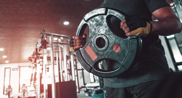 Mozgásban az élet: Hogyan segít a sport a gerincbántalmak legyőzésében?