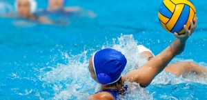 Vizsgálati csoportunkat a Debreceni Vízilabda Sportegyesület (DVSE) 17 serdülő vízilabda játékosa alkotta.