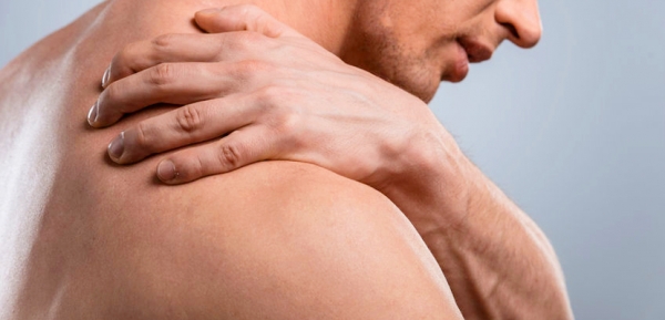 Vállfájdalmak és a gyomorpanaszok kapcsolata