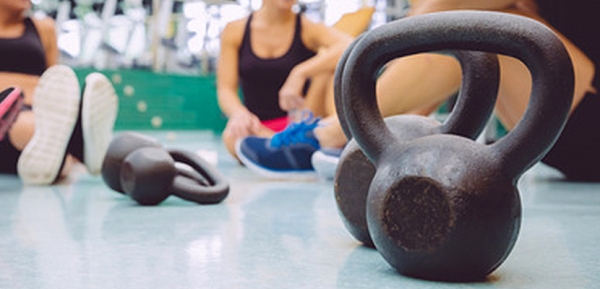 Fascia disztorziók és a teljesítmény. Intenzív sportrehabilitáció a fascialáncok viszonylatában.